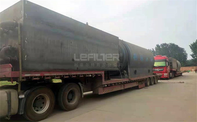 油泥煉油設(shè)備裝車發(fā)出